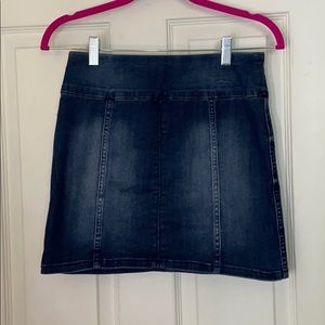 Slimming Denim Skirt